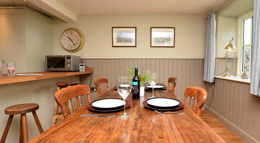 Photo of 2 Bed in Holymoorside