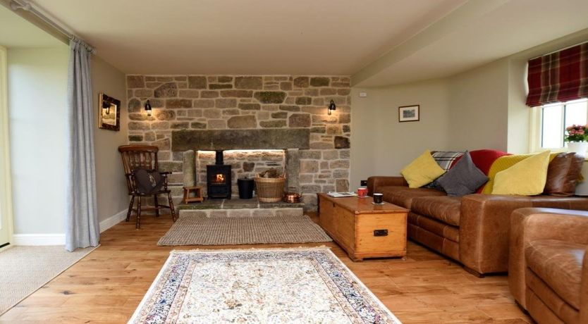 Photo of 2 Bed in Holymoorside