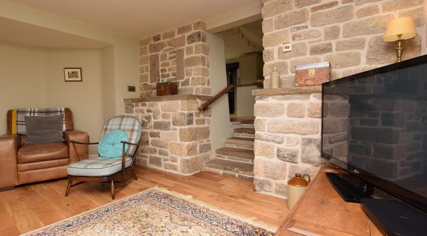 Photo of 2 Bed in Holymoorside