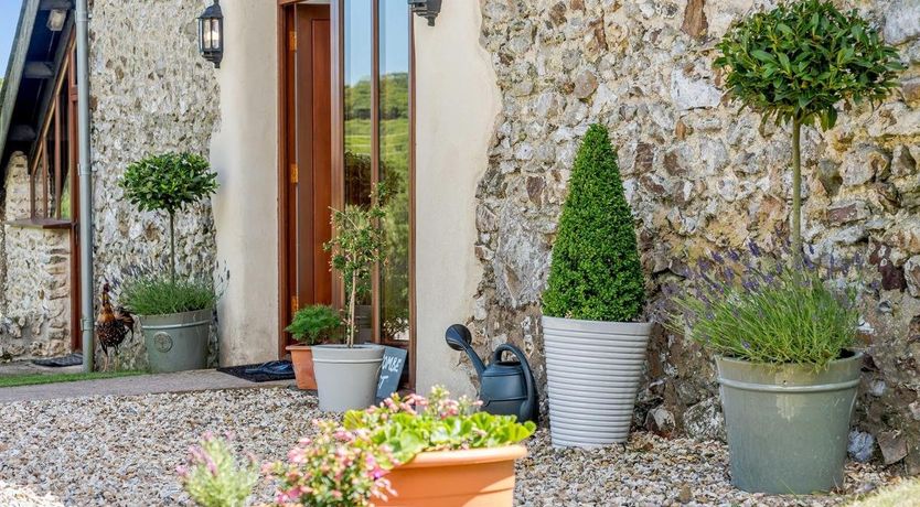 Photo of 2 Bed in Sidbury