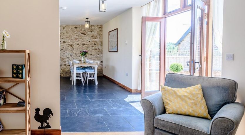 Photo of 2 Bed in Sidbury