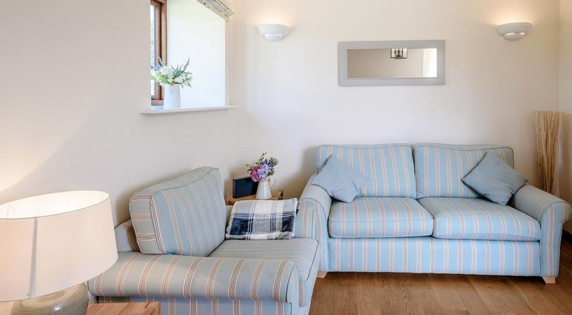 Photo of 2 Bed in Sidbury