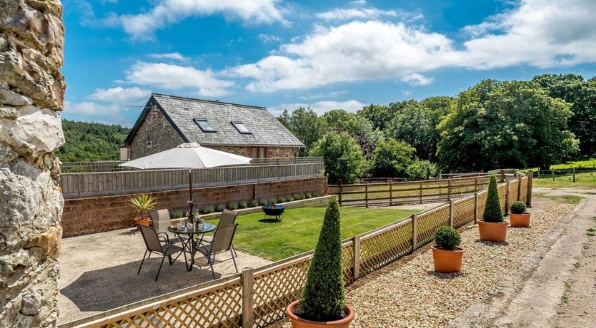 Photo of 2 Bed in Sidbury