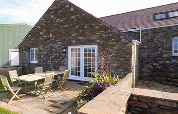 Y Barcud Holiday Cottage