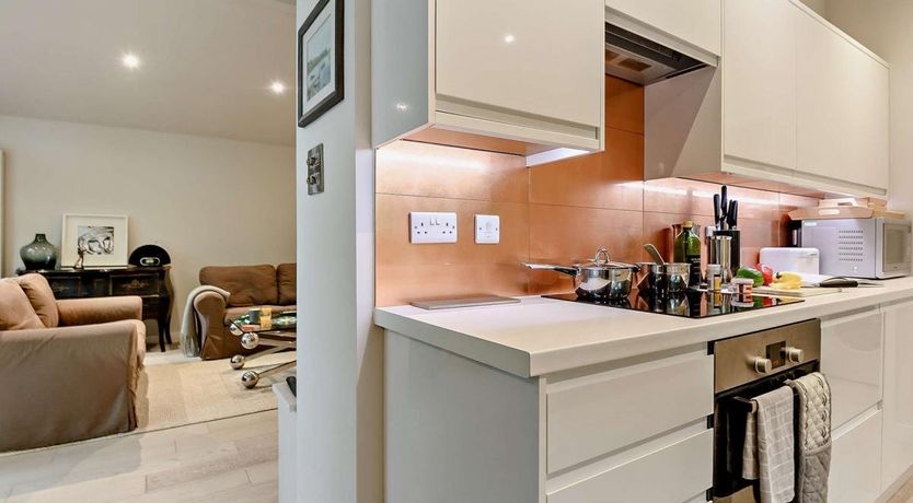 Photo of 3 Bed in Beaulieu