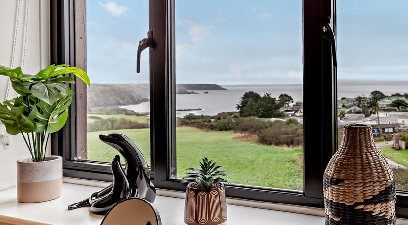 Photo of 2 Bed in Ruan Minor