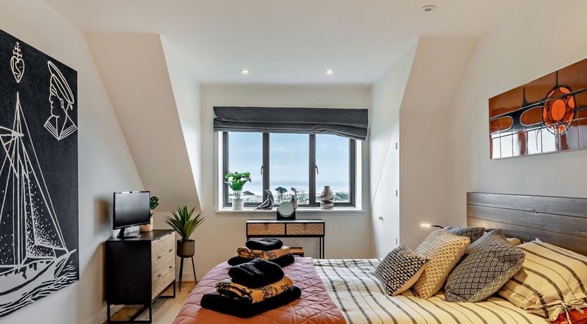 Photo of 2 Bed in Ruan Minor