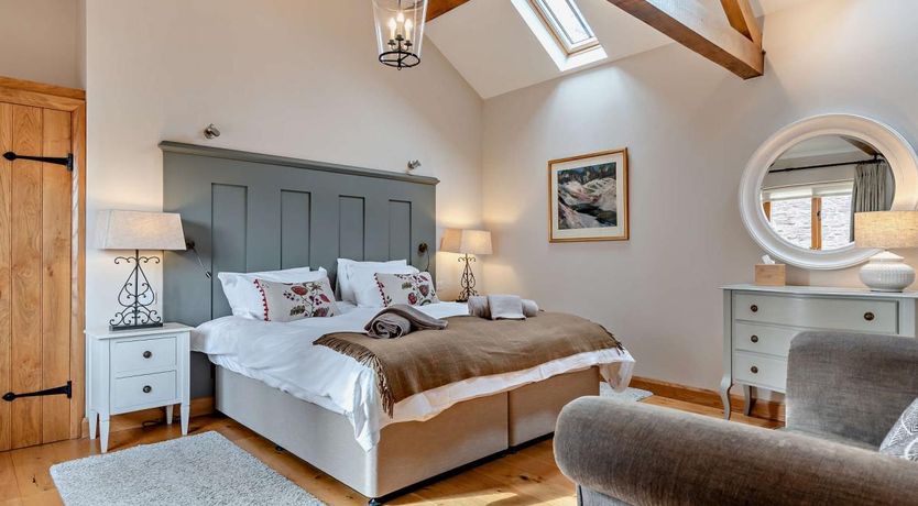 Photo of 2 Bed in Pencombe