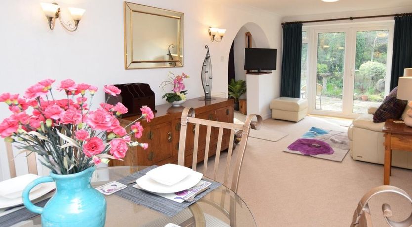 Photo of 1 Bed in Ashley Heath