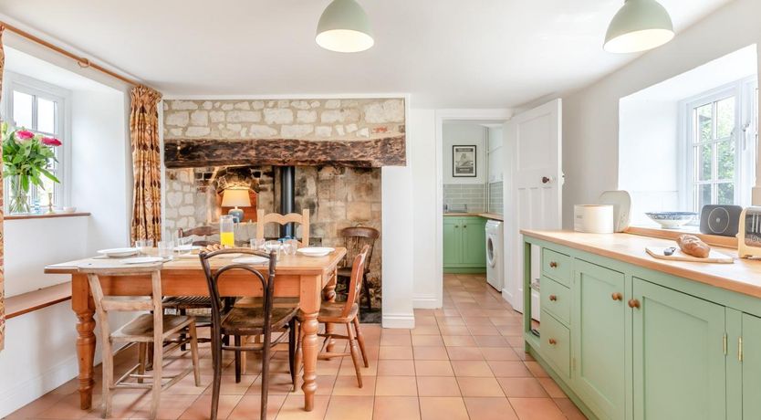 Photo of 3 Bed in Dorchester