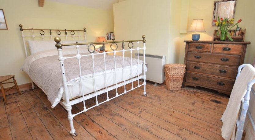 Photo of 3 Bed in Hilfield