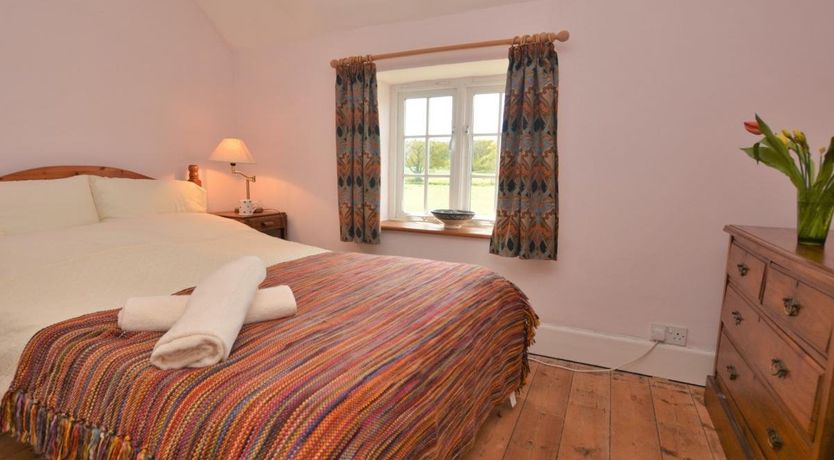 Photo of 3 Bed in Hilfield