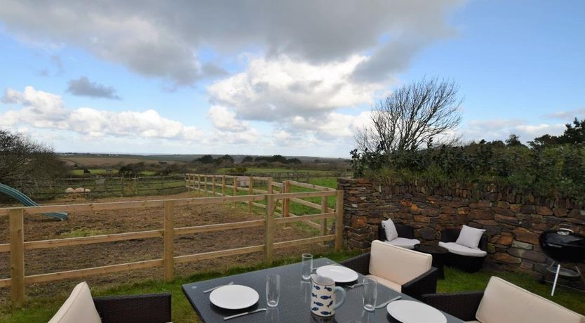 Photo of 2 Bed in Wheal Butson