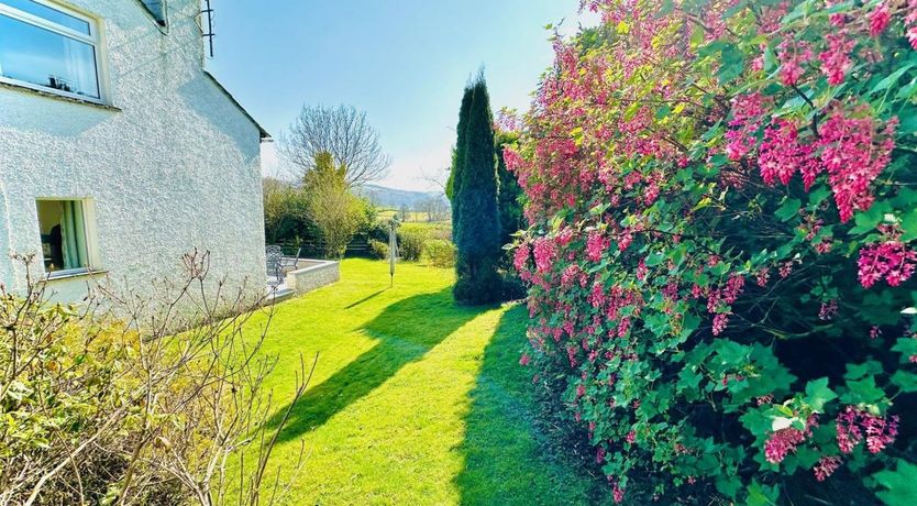 Photo of 5 Bed in Outgate