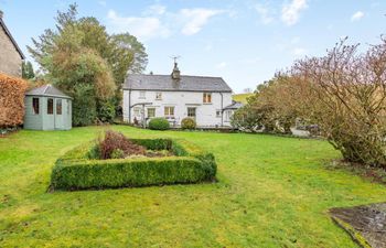 in Near and Far Sawrey (LLH02) Holiday Cottage
