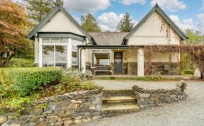 Photo of in Near and Far Sawrey (LLH42)