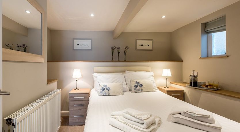 Photo of 4 Bed in Roger Ground