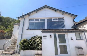 4 Bed in Roger Ground Holiday Home