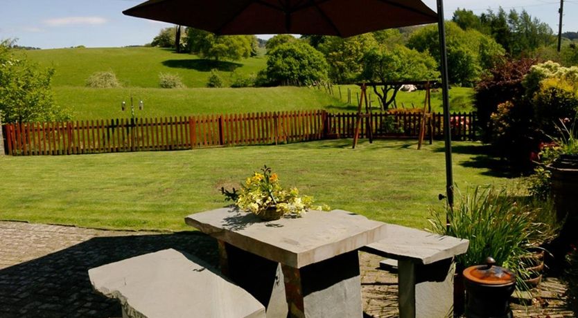 Photo of in Hawkshead Village (LLH16)
