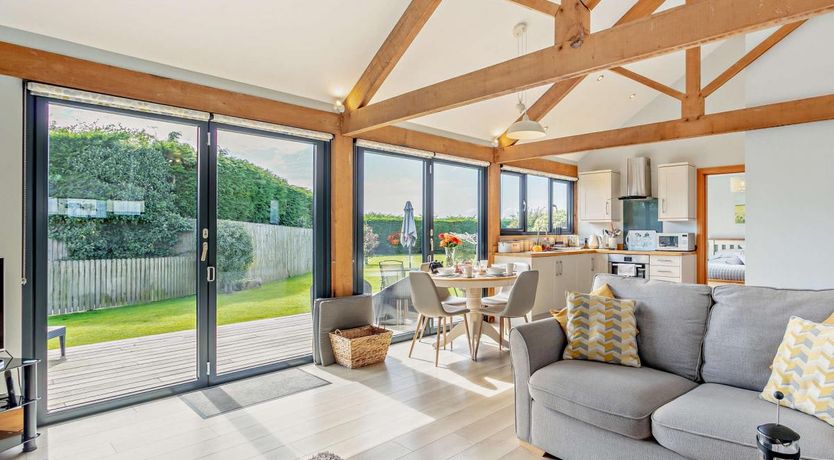 Photo of 1 Bed in Ashwater