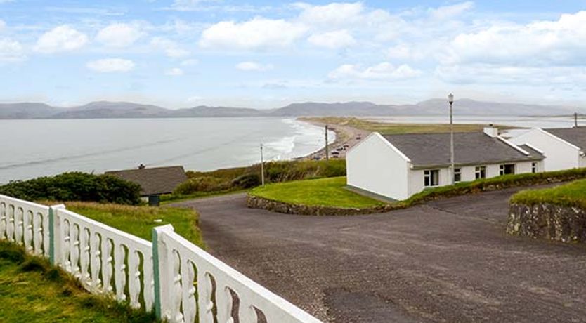 Photo of Rossbeigh Beach Cottage No 6
