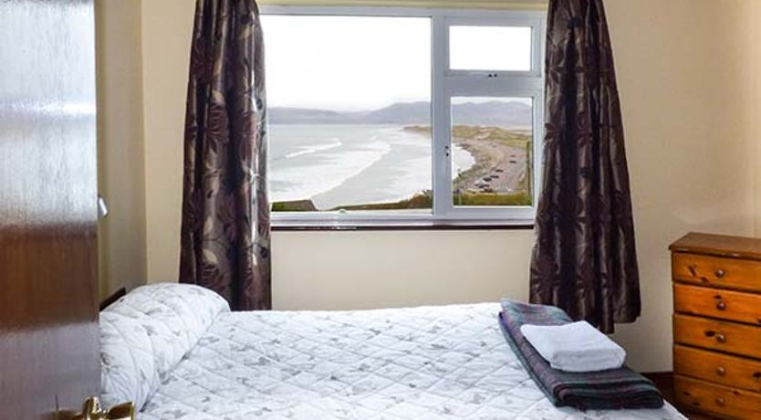 Photo of Rossbeigh Beach Cottage No 6