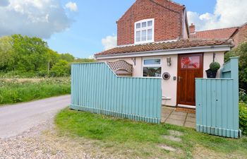 2 Lock Cottages Holiday Cottage