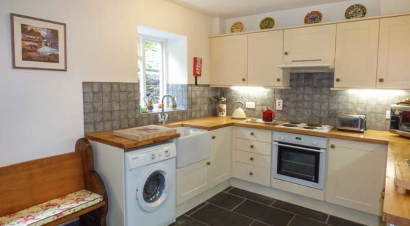 Photo of 3 Glanrafon