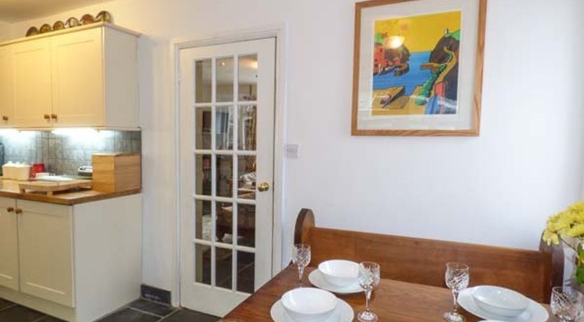 Photo of 3 Glanrafon