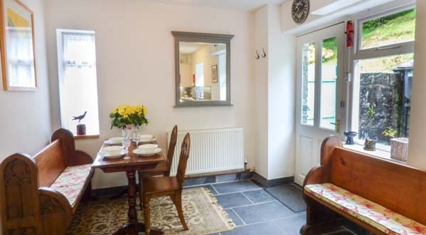 Photo of 3 Glanrafon