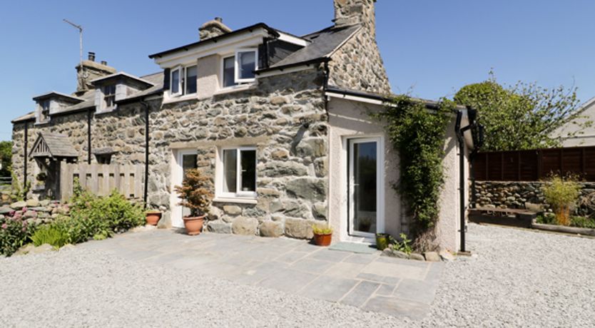 Photo of 2 Borthwen Cottages