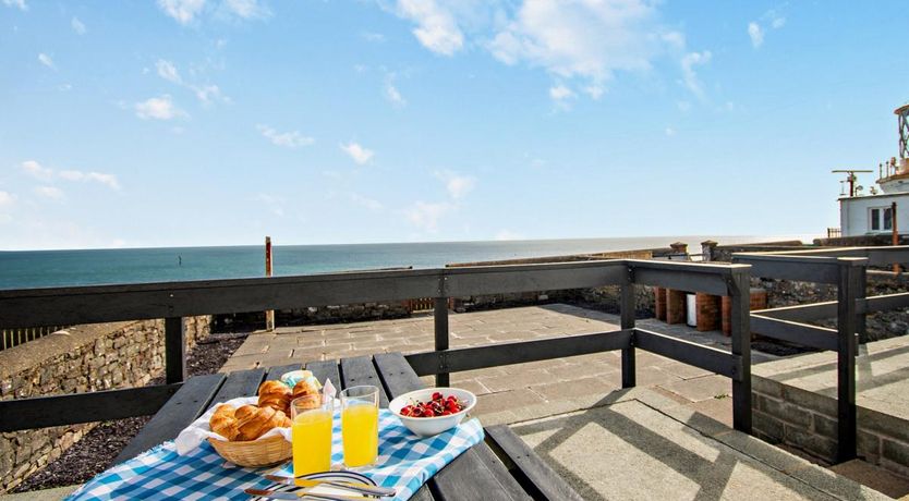 Photo of 3 Bed in Dale