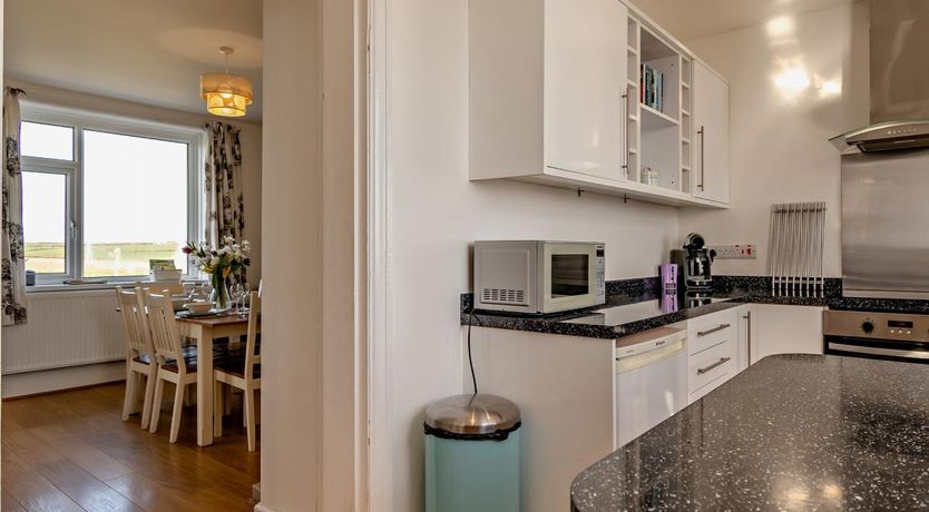 Photo of 3 Bed in Dale