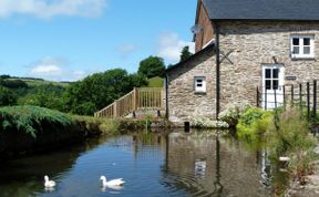 Photo of in Wheddon Cross (51772)