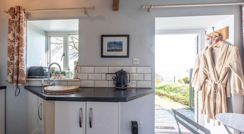 Photo of 1 Bed in Beguildy