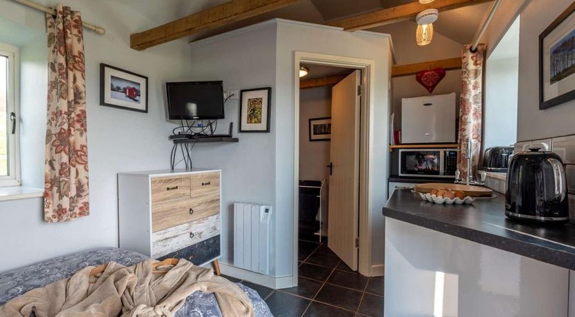 Photo of 1 Bed in Beguildy