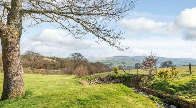 Photo of 1 Bed in Beguildy