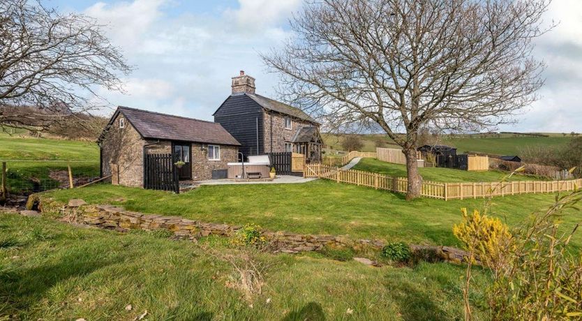 Photo of 1 Bed in Beguildy