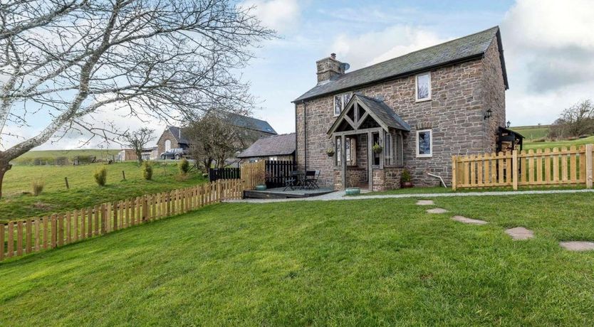 Photo of 1 Bed in Beguildy