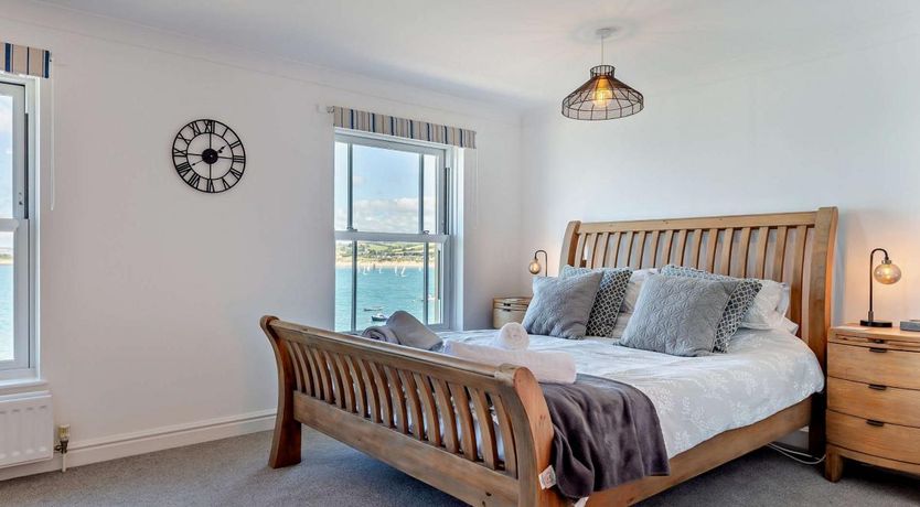 Photo of 3 Bed in Appledore