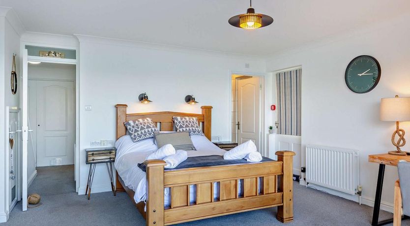 Photo of 3 Bed in Appledore