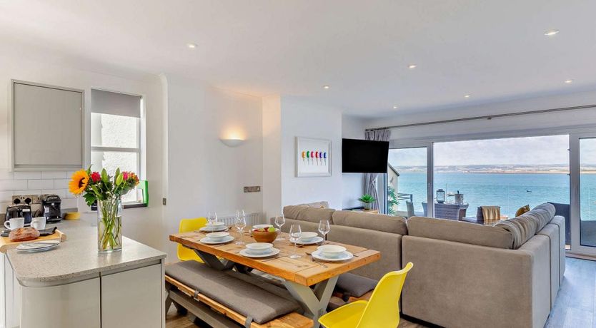 Photo of 3 Bed in Appledore