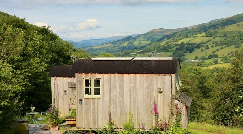 Photo of 1 Bed in Forest Coal Pit