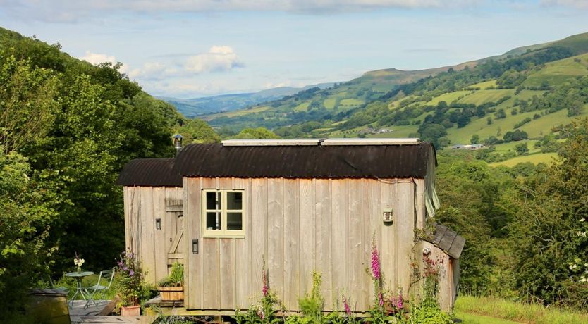 Photo of 1 Bed in Abergavenny
