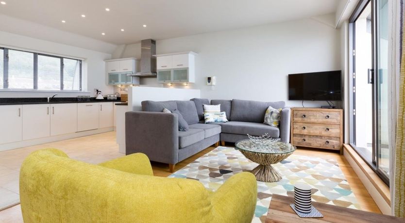 Photo of 3 Bed in Westward Ho