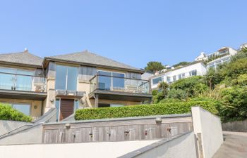 Rock Pool Apartment