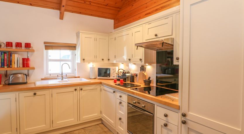 Photo of Pond Cottage