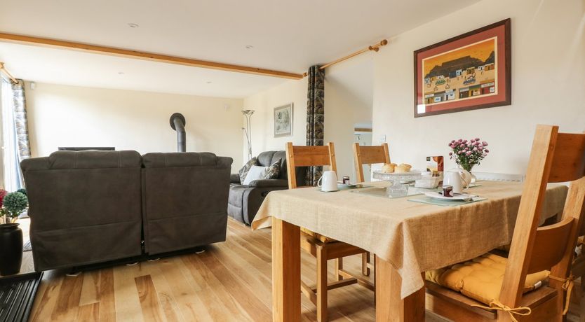 Photo of Mynheer Farm Barn