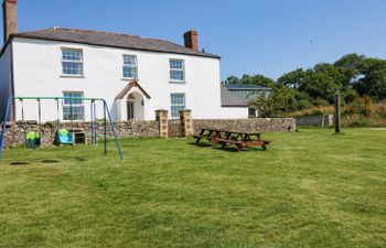 The Barton Holiday Cottage
