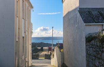Mackerel Sky Apartment
